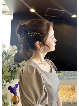 アロー ヘアー(arrow hair) *hairset