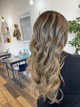 ソンリエ(SONRiE) ブロンドベージュバレイヤージュ