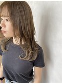【pinue】カーキベージュ×ハイライト@YUKI
