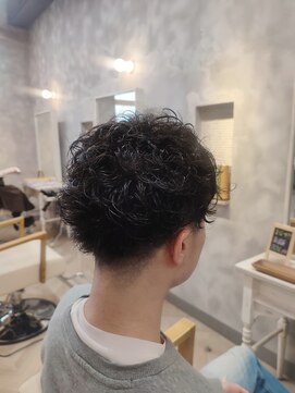 ポノ(pono) 強めのパーマでくせ毛が活きる