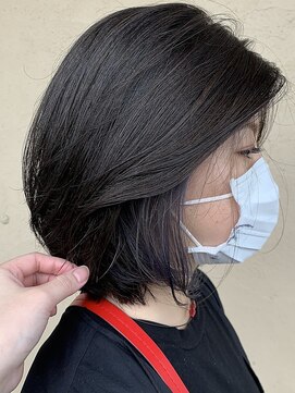 ピケ(pique) インナーカラーシルバー/ホワイティアッシュ/結べるボブ30代40代