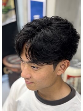 バジー バイ ディーアンドティー(Buzzy by D&T) 毛流れ系センターパート