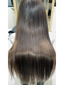 アム 表参道(am) 小顔薄めバンググレージュレイヤーロング前髪パーマ黒髪