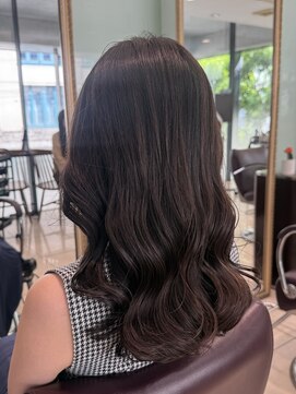 アメリ バイ アピッシュ(Amelie by apish) コテ巻き風パーマ韓国風パーマミディアムパーマ前髪パーマ