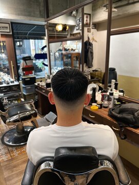 カムレイドフォーライフ(COMRADE 4 LIFE) 清潔感100% スキンフェード