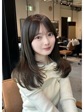 アリーズ(ALLYS)&nbsp;柔らかいレイヤーカット♪(冨田)