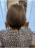 明るめグレージュで白髪目立たない