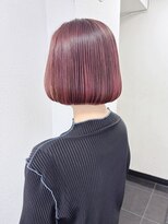 ジェナ(Jena)&nbsp;ハイライトピンクヘアー　ボブ