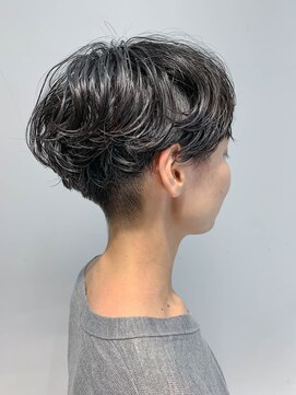 テトヘアー(teto hair) マッシュショート、ベリーショート、ゆるいパーマ