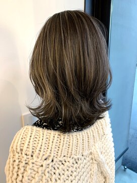 フェーディン(fa/din) コントラストハイライトグレージュミディ