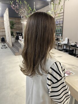 バーチ(BIRCH) ヘムラインカラー♪