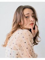 アイニー(ainee)&nbsp;大人可愛いセミロングヘルシーレイヤー