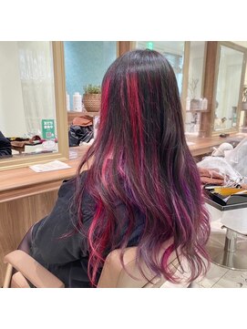 アッシュ 武蔵境店(Ash) ピンクと紫の2色のデザインカラー