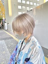 スリー(three)&nbsp;White beige