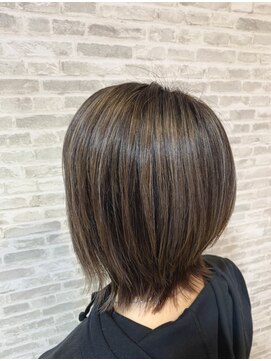 ラッソヘアー(Lasso hair) 白髪ボカシのハイライトカラー