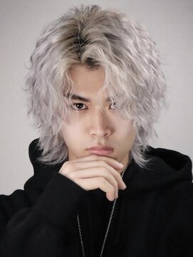 アイトーキョーシエル 横浜(AI TOKYO Ciel) ホワイトカラーウルフ