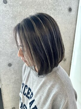 スウィープ 平尾(sweep) ボブの細めコントラストハイライトカラー