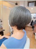 前下がりアシメボブ×メロウライムグレー