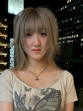 ベレーザ 渋谷(BELEZA) 13929ブリーチ＆ダブルカラー韓国ウルフレイヤーオリーブカラー