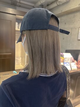 ヘアーアンドメイク ファット(Hair&Make PHAT) 大人可愛い透明感オリーブグレーダブルカラーストレートロブ