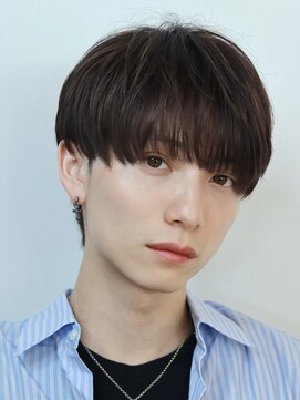 オーシャントーキョー(OCEAN TOKYO) ツーブロ韓国マッシュベージュ