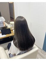 レガリタ(Regarita)&nbsp;透明感たっぷりオリーブカラー