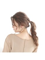 トリッカバルコニー ハヤマ(tricca Balcony Hayama)&nbsp;ポニーテイル　ニュアンスアレンジヘアセット