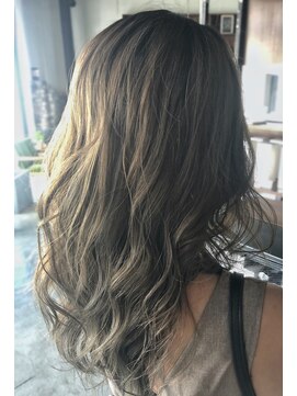 サロン クラッチ クリエイティブ コンセプト(salon CLUTCH creative concept) 外国人風カラー【Beige×gray】