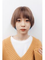 シカ(sica)&nbsp;ショートボブにミルクティーカラーインナーアクアブルー