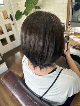 ライフ 忍ケ丘店(Lyfe) ネイビーアッシュショート_グレージュカラー378