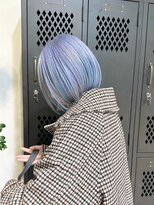 ヲタク(wotaku.)&nbsp;ペールブルーケアブリーチダブルカラー水色ミニボブ