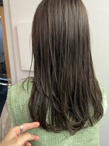 シア(sia)&nbsp;ハイライト活かしてくすみ透けオリーブグレージュ♪