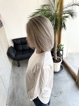 キング 高槻(K!ng) 縮毛矯正髪質改善ハイライトレイヤーカット高槻美容室エクステ