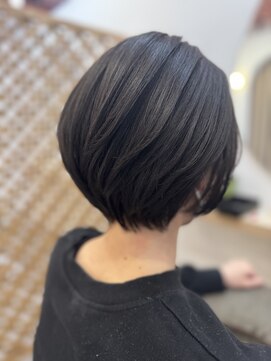 コティ(Kotii) 暗めの艶カラー