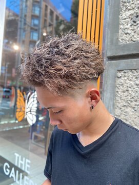 アイリーヘアデザイン(IRIE HAIR DESIGN) 【IRIE HAIR福岡】ツイストスパイラル×ホワイトメッシュ