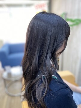 ブレイブシザー(BRAVE SCISSOR) レイヤー巻き髪スタイル