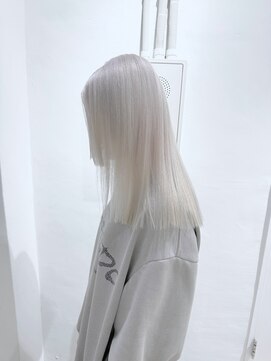 ミュー(Mu) ホワイトブロンド　ハイトーンカラー