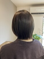 リポゾ(Riposo.)&nbsp;ブリーチなしブルーアッシュ・肩上くびれヘア