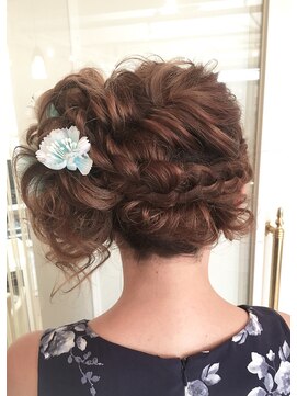 ネオリーブクレア 綱島店(Neolive Krea) 華やかサイドアップ☆合わせ夜会でえりすっきり♪