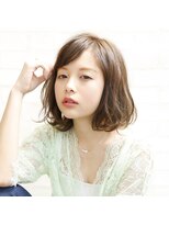 クーラ(Cura)&nbsp;とろみ透明感グレージュ×切りっぱなしボブ《Cura山口》