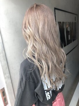 ジーナ(XENA) ホワイトグラデーション