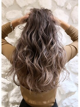 モアナ バイ ヘッドライト 沖縄南風原店(Moana by HEADLIGHT) ミルクティージュ#デザインカラー#バレイヤージュ#大人かわいい