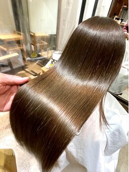 【Aujuaソムリエ認定サロン】《髪質改善 Aujua 極み》希少な取り扱い店★Fierだからできるヘアケア！