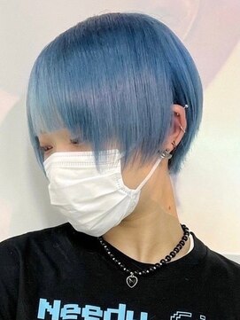 ウィコ 新宿(WICO) ペールブルーショート☆[ケアブリーチ/ペールベージュ/新宿駅]