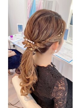 アマレット 東京駅八重洲店(amaretto) ナチュラルローポニー