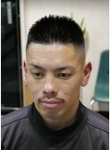硬派な王道短髪スタイル