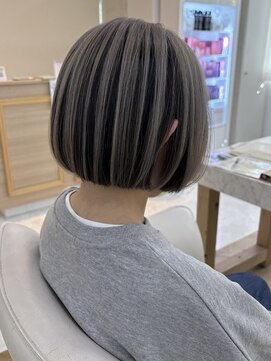 リアン 上尾店(Rien) 韓国風 レイヤーカット[ホワイトベージュライトブルー]上尾/韓国