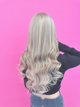 ロサ ファイブヘアー(Rosa..5Hair) 黒染め履歴からハイトーンに大変身！