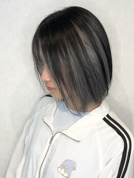 イロ(ilo.)の写真/カラー初心者の方にも◎思わず目を惹く艶カラー★ライフスタイルに合わせた提案で魅力を引き出します！