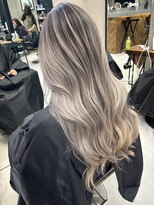 リュストル 町田(LUSTRE) ホワイトシルバーバレイヤージュ